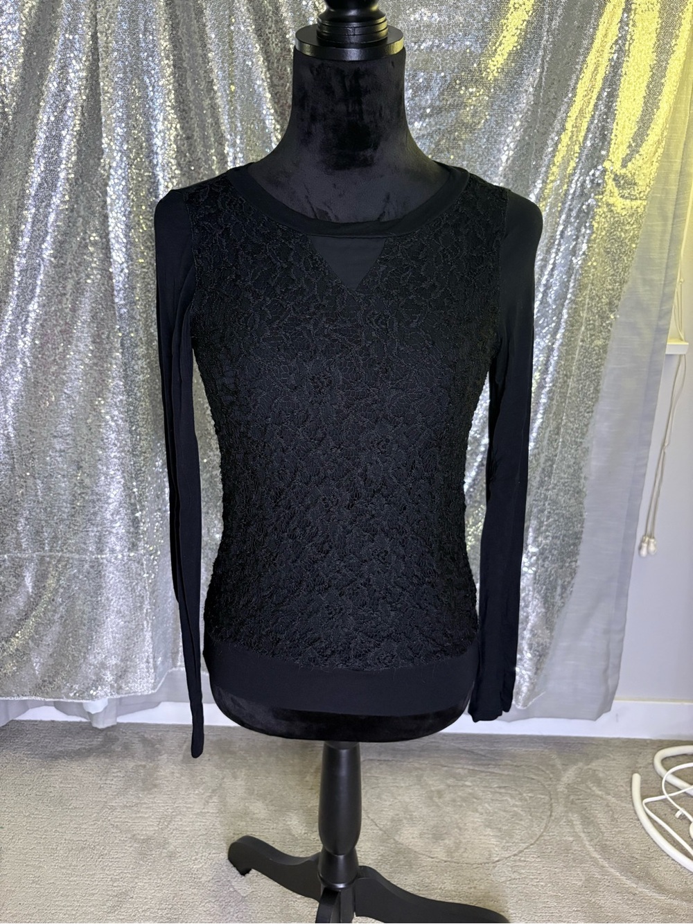 Lace Longsleeve 🖤
